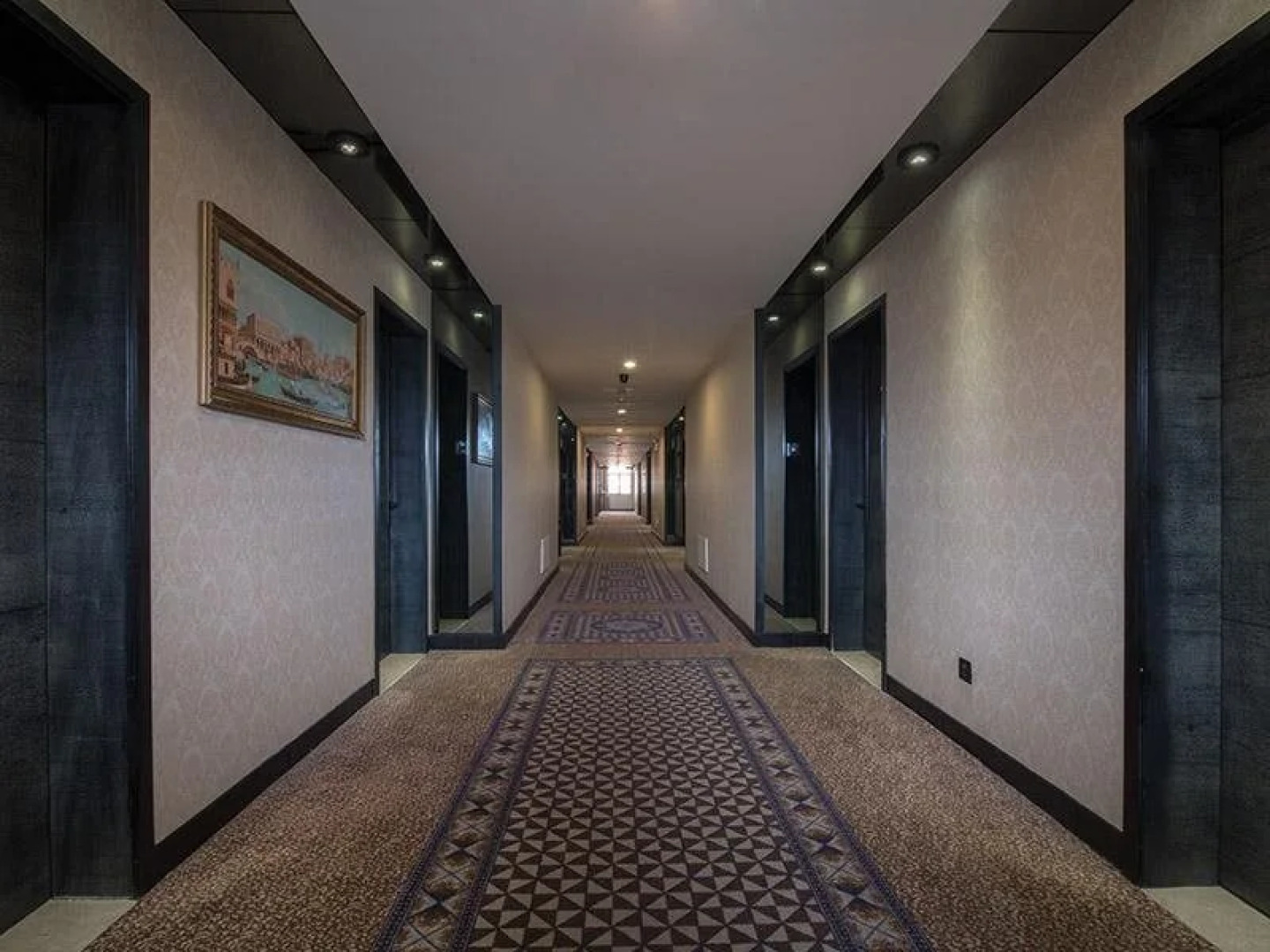 Vienna Hotel (Dongguan Houjie Dadao Branch)