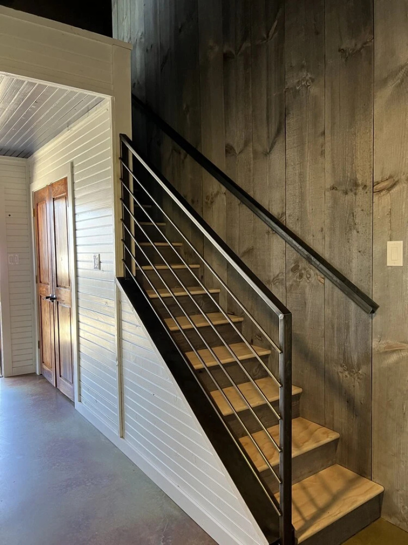 Hideout on the Horseshoe