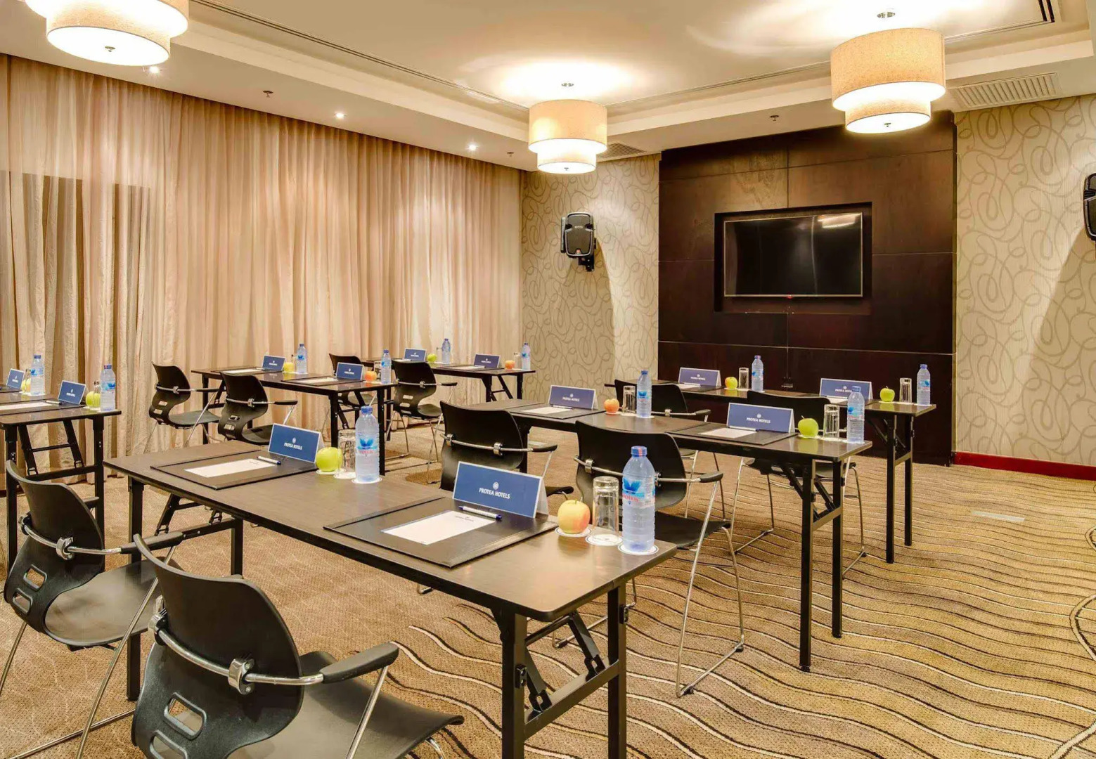 Protea Hotel by Marriott Takoradi Select