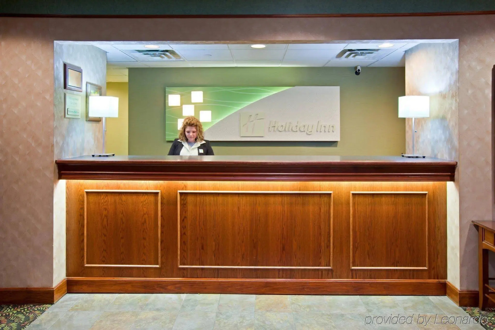 Holiday Inn Cincinnati-Riverfront by IHG