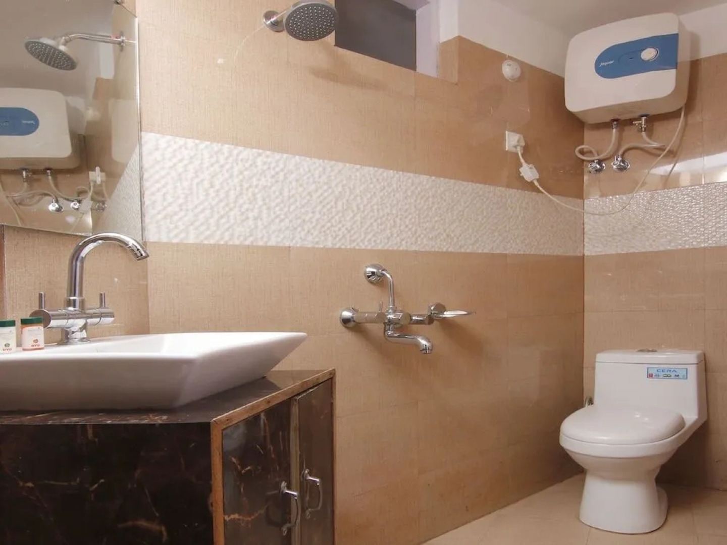 OYO 12023 Hotel Jasmine