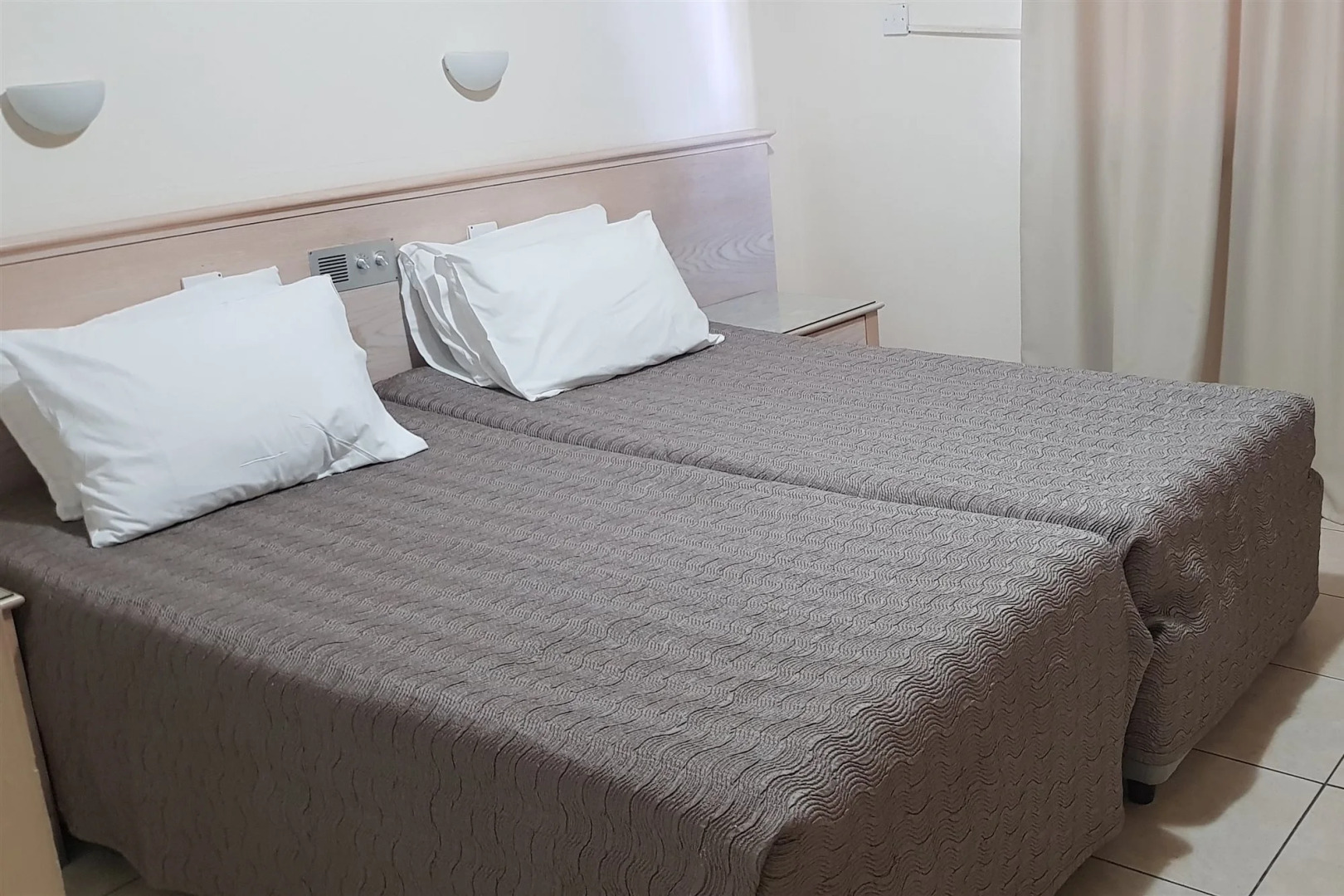 Senator Hotel Apartments - Adults Only