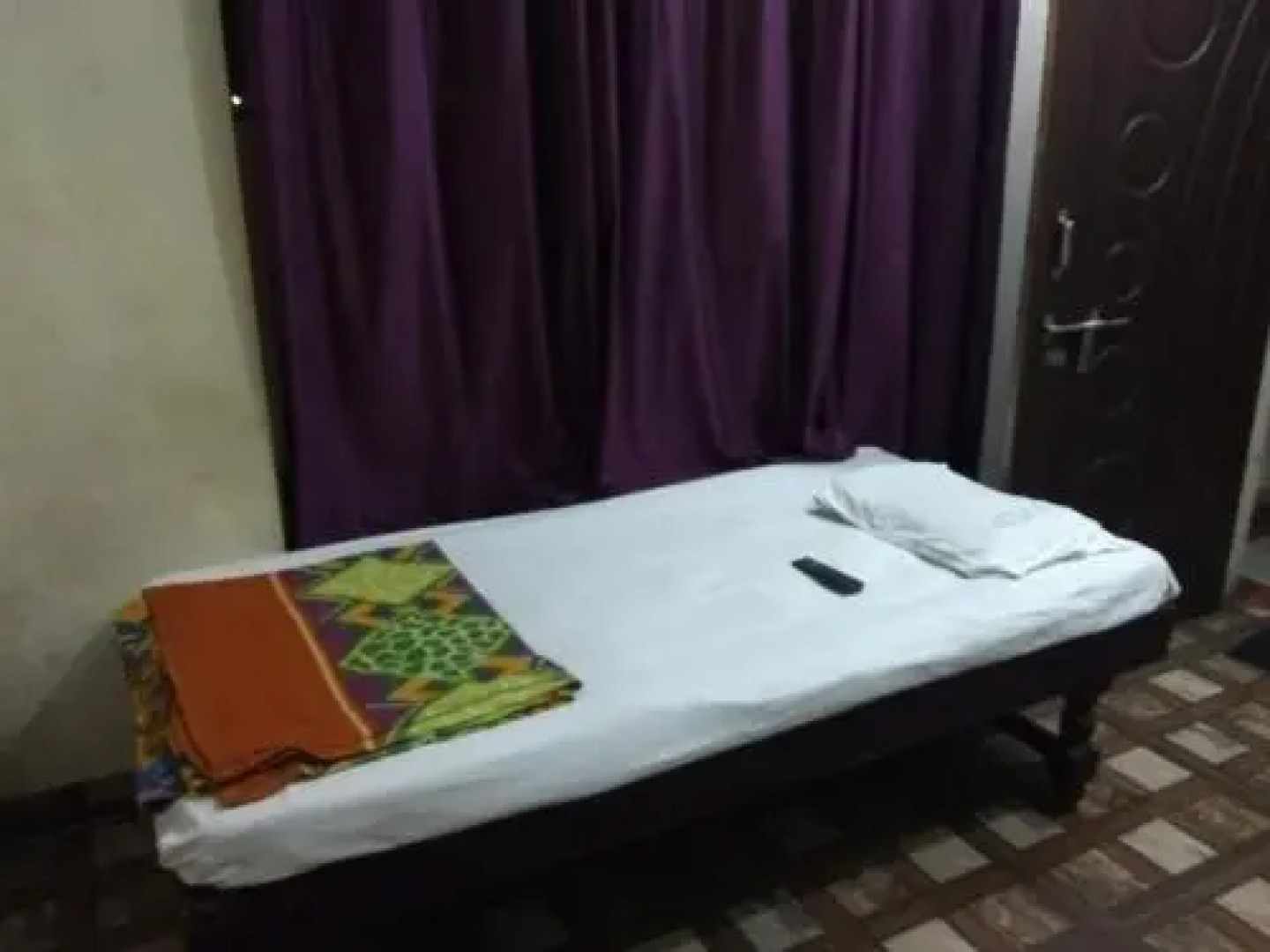 Hotel Karnataka Deluxe