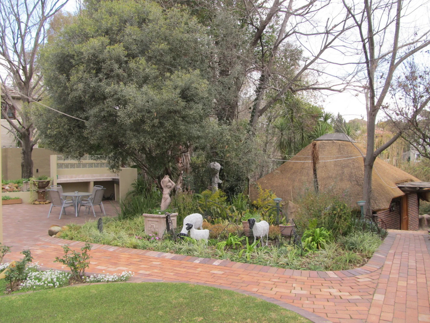 Five A Morris Bed and Breakfast