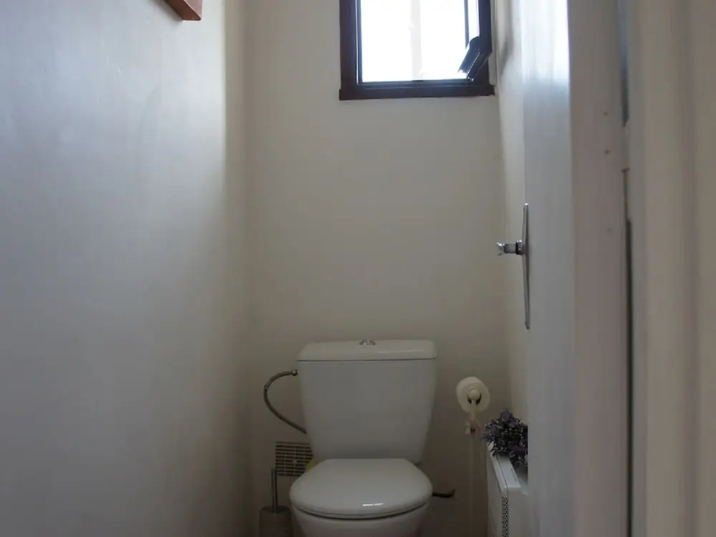 Charming Holiday Home in Régusse, Provence With Terrace