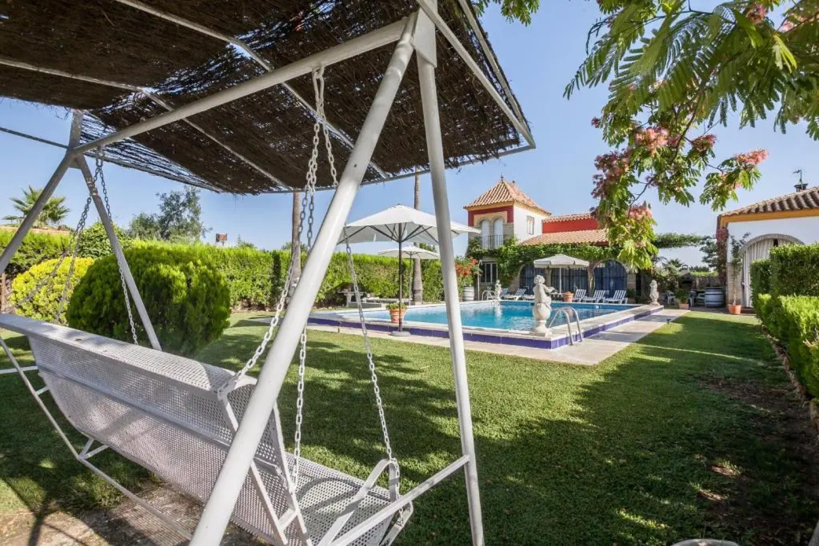 Casa de Campo con Piscina en Sevilla en los Palacios y Villafranca