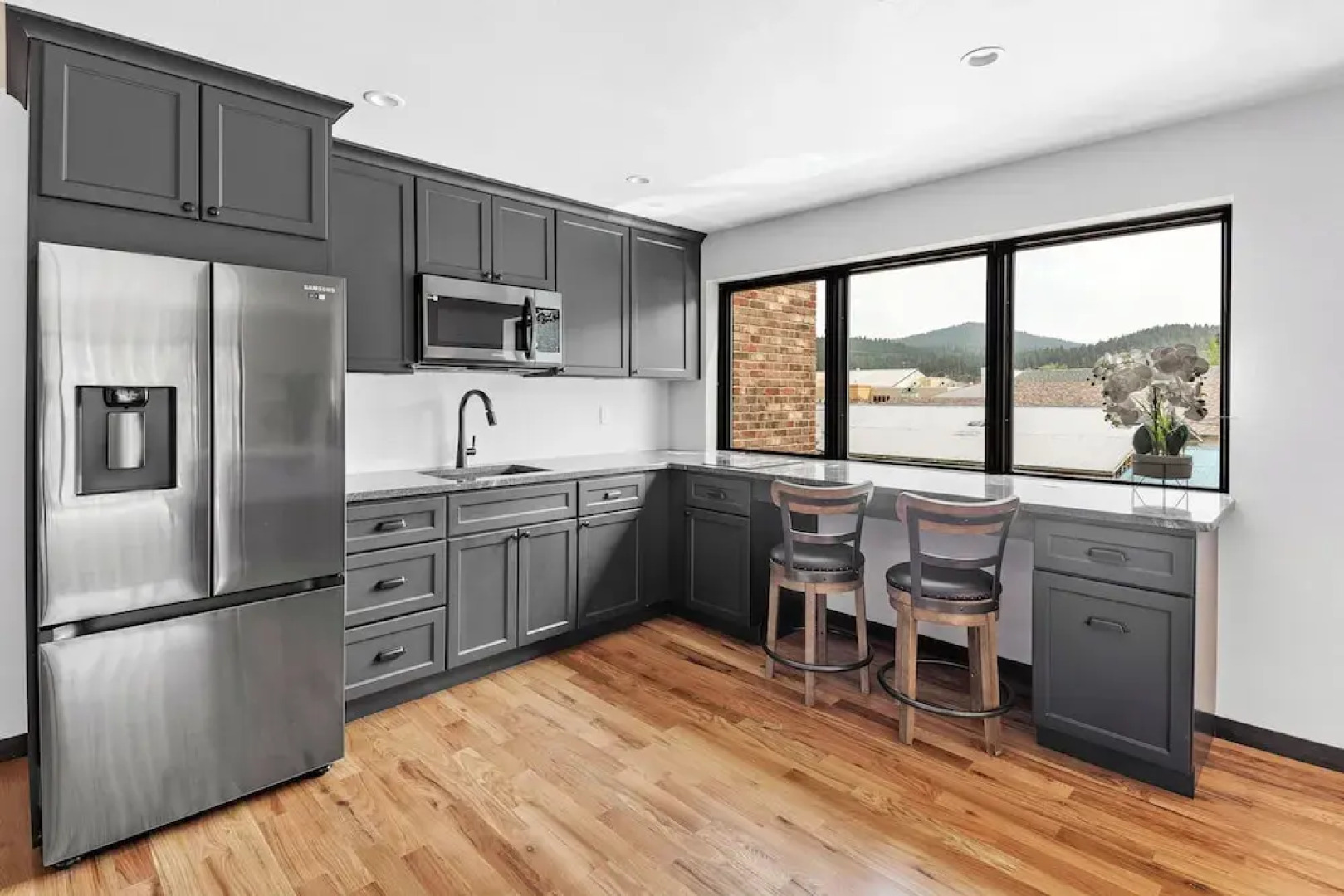 McGregor and Main Luxury Lofts