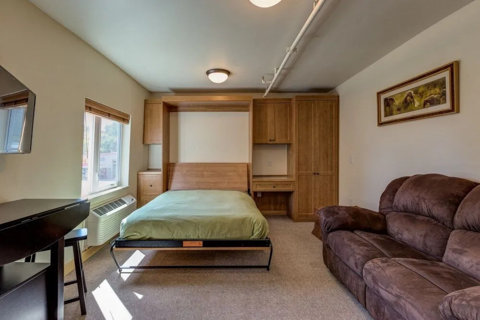 HiWay 40 Grill and Lodge