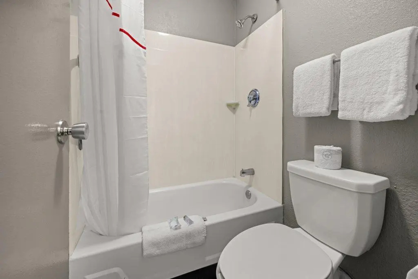 Red Roof Inn Detroit - Royal Oak/ Madison Heights