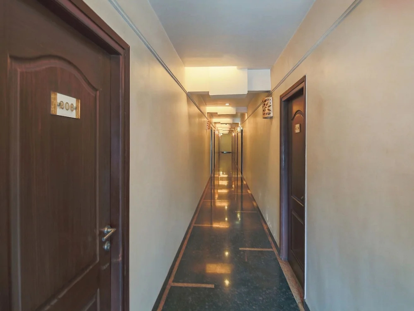 OYO 28178 Mega Inn