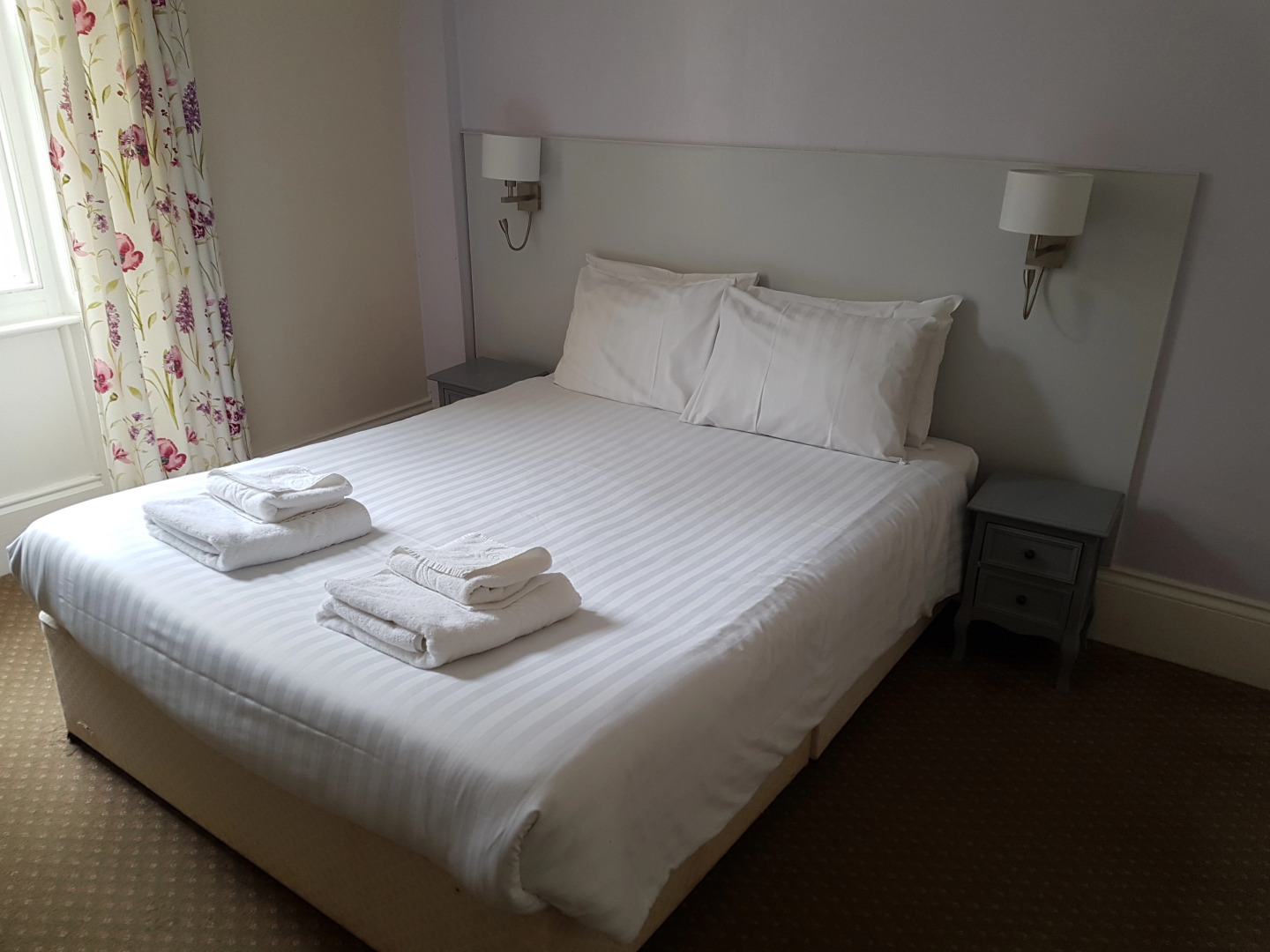 Alexandra Hotel