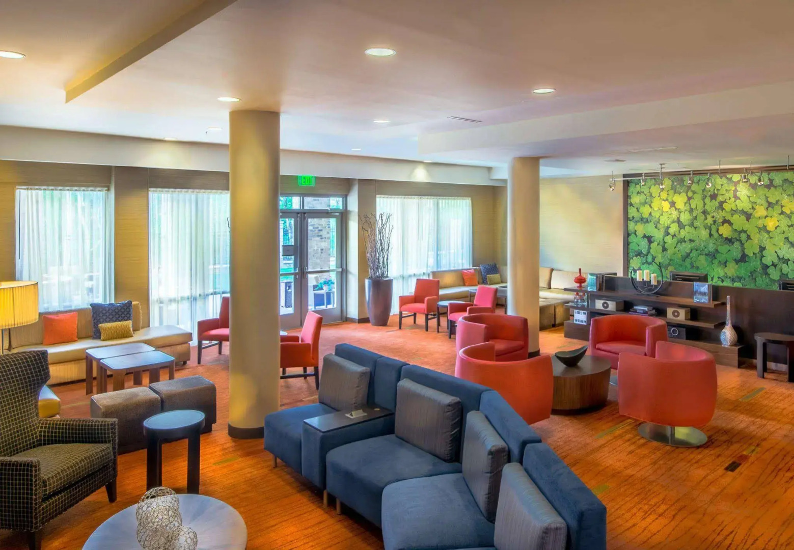 Courtyard by Marriott Charleston Downtown/Civic Center