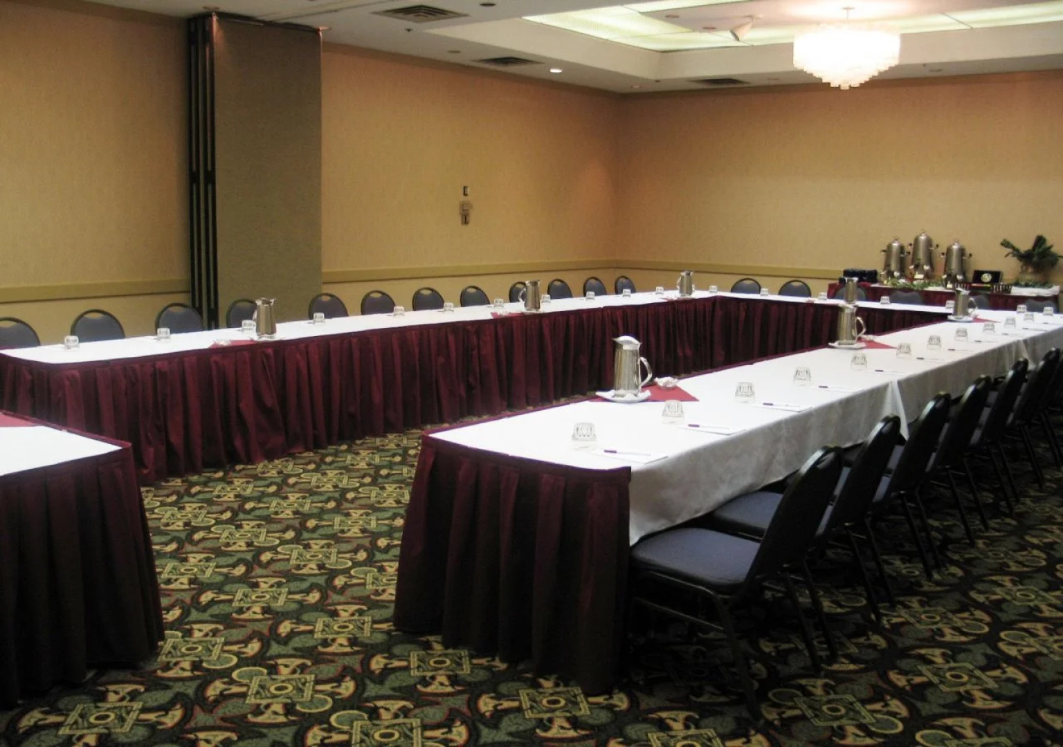 Sheraton Grand Rapids Airport Hotel