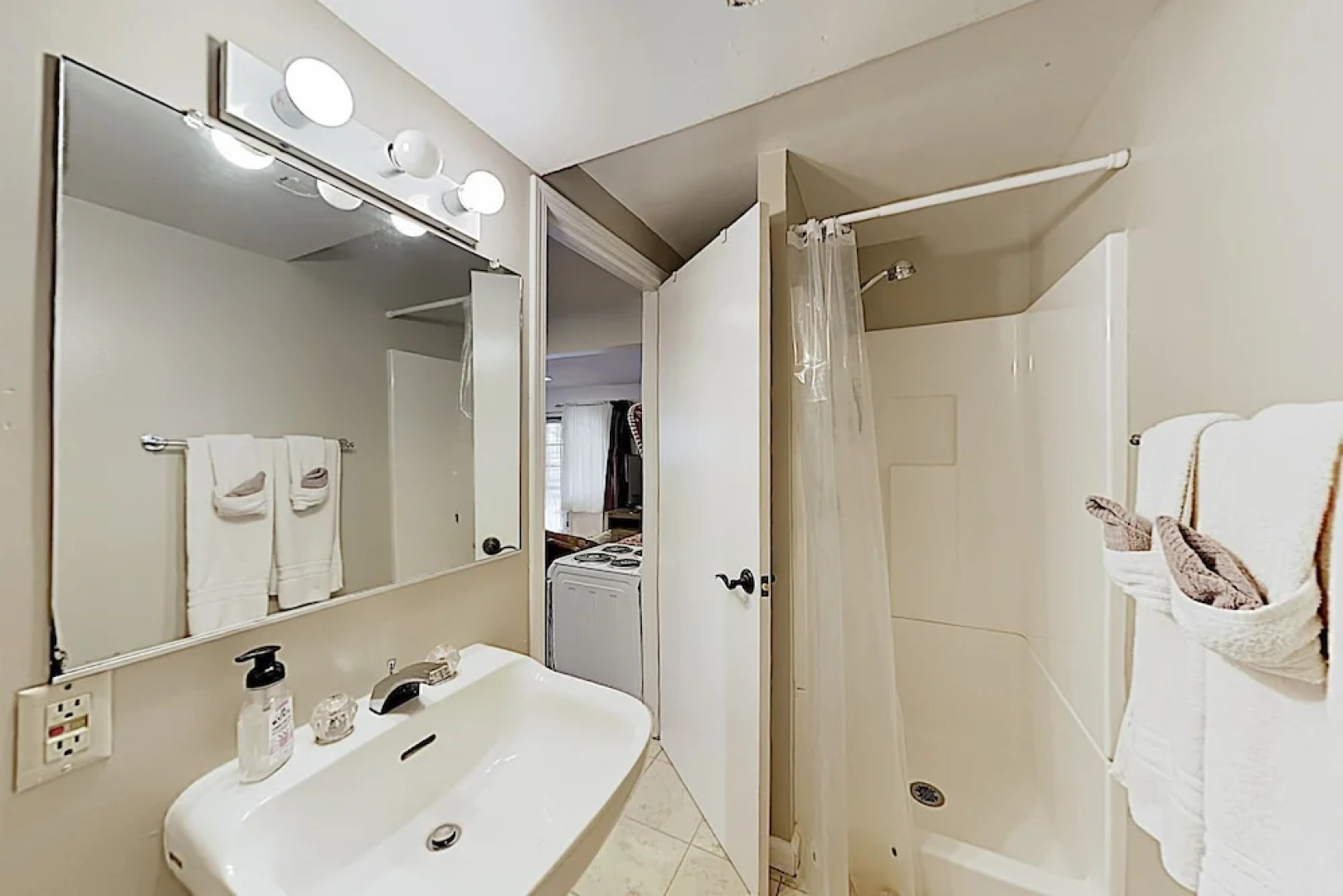 New Listing! 2-Suite Mexican Casita W/ Pool & Gym Apts