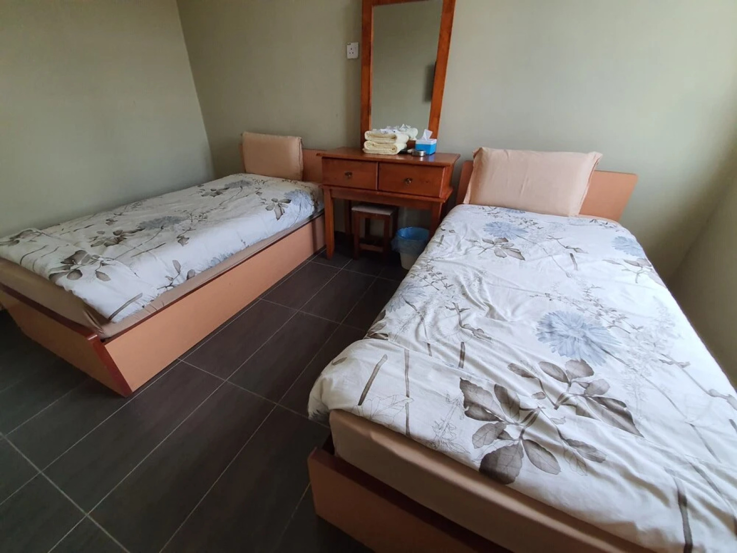 Sweet Home Hotel by OYO Rooms