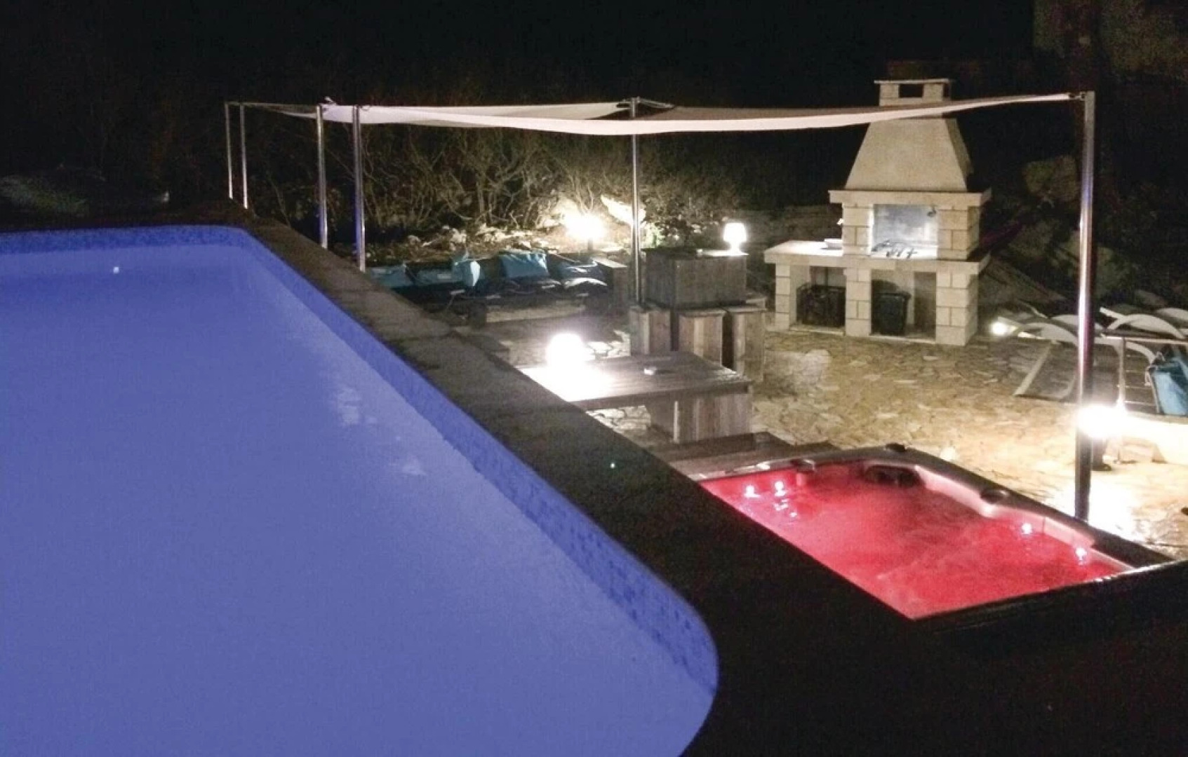 Stunning Home in Prigradica With Jacuzzi, Wifi and 8 Bedrooms