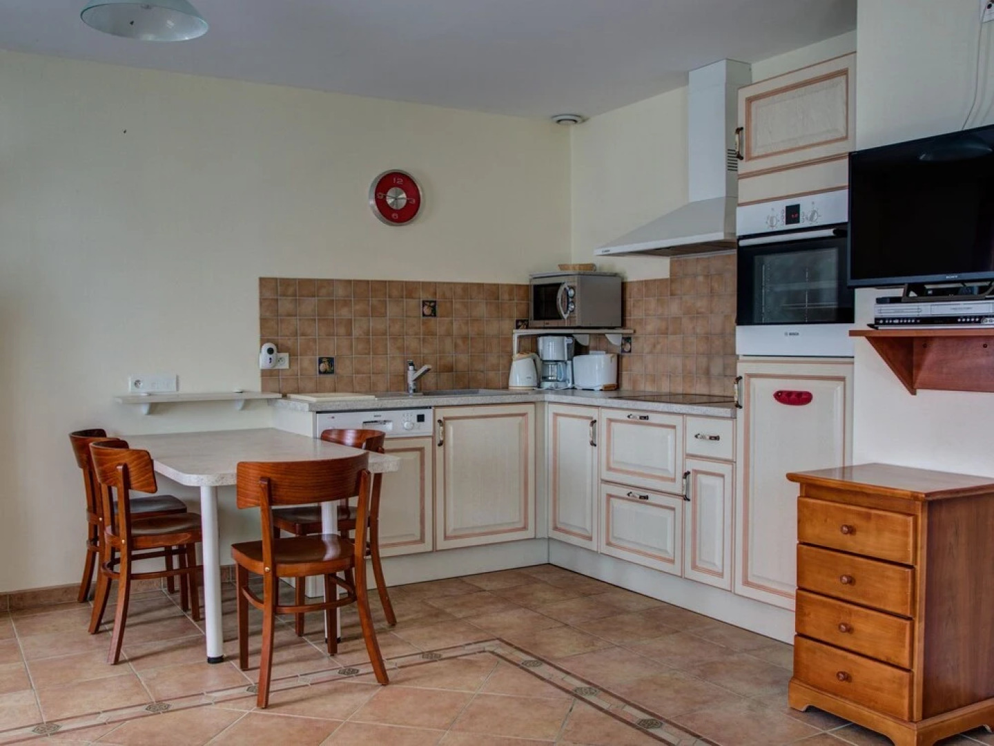 Attached House With Garden for 2 People and a Baby in a Small-scale Park