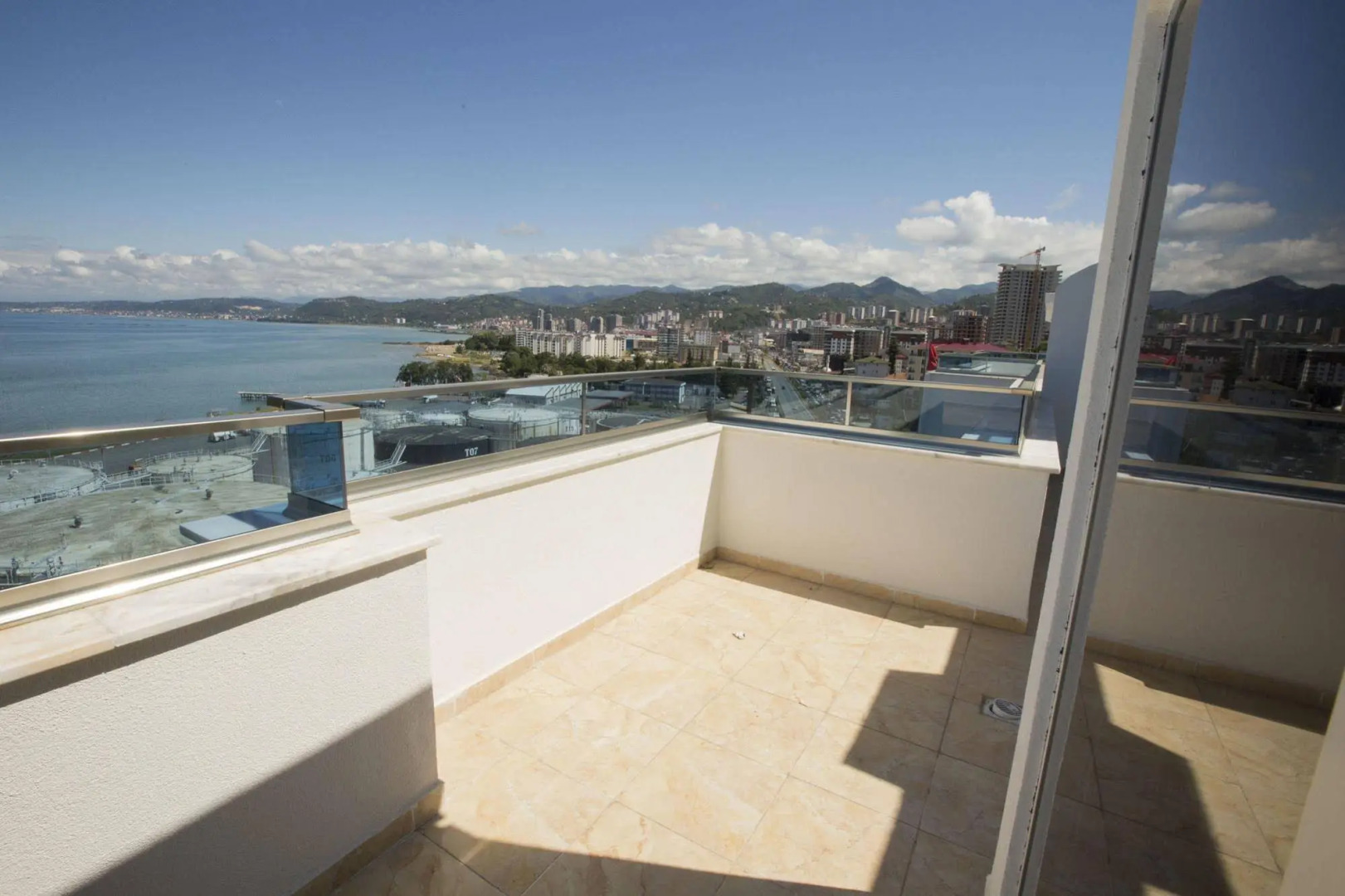 Royal Life Exclusive