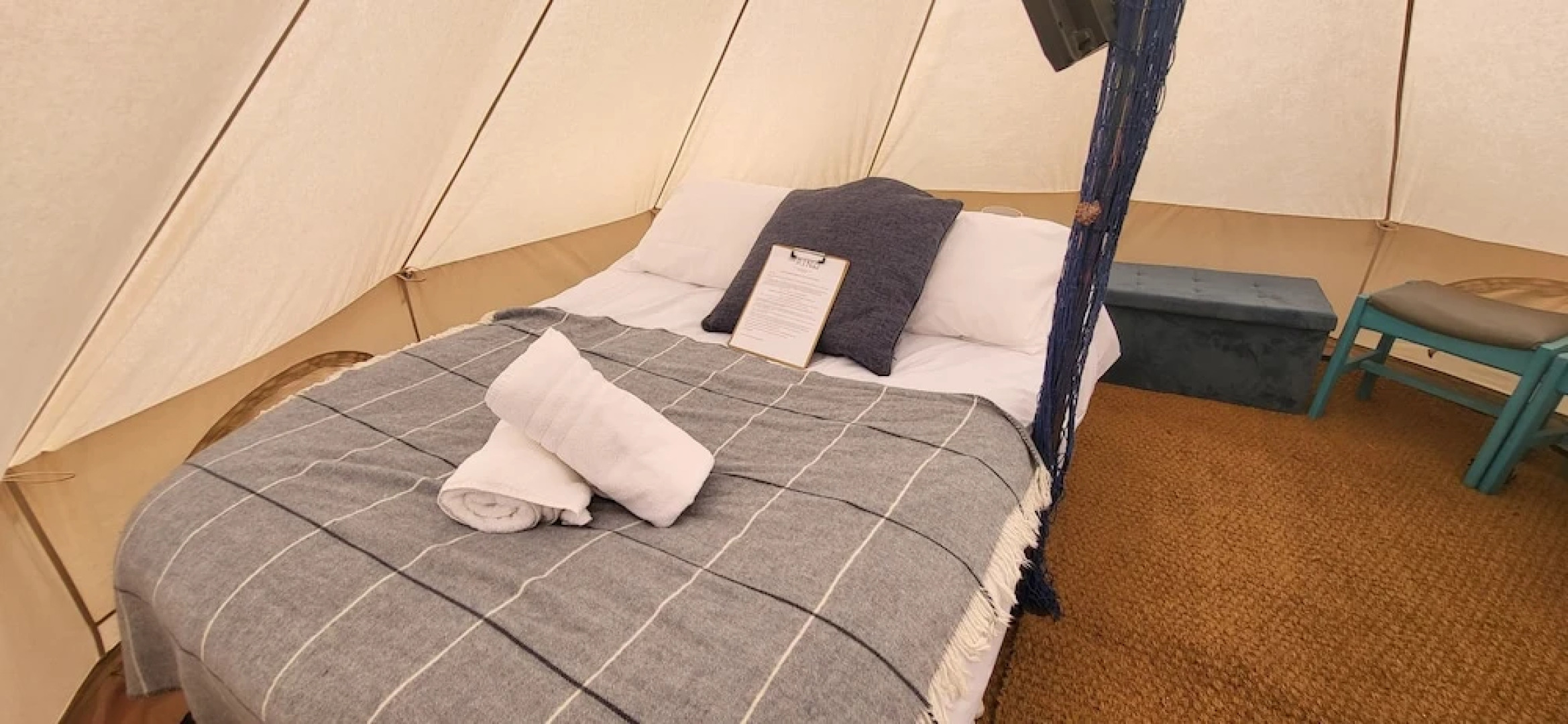 Campsite - The Ring Pub Glamping Pods