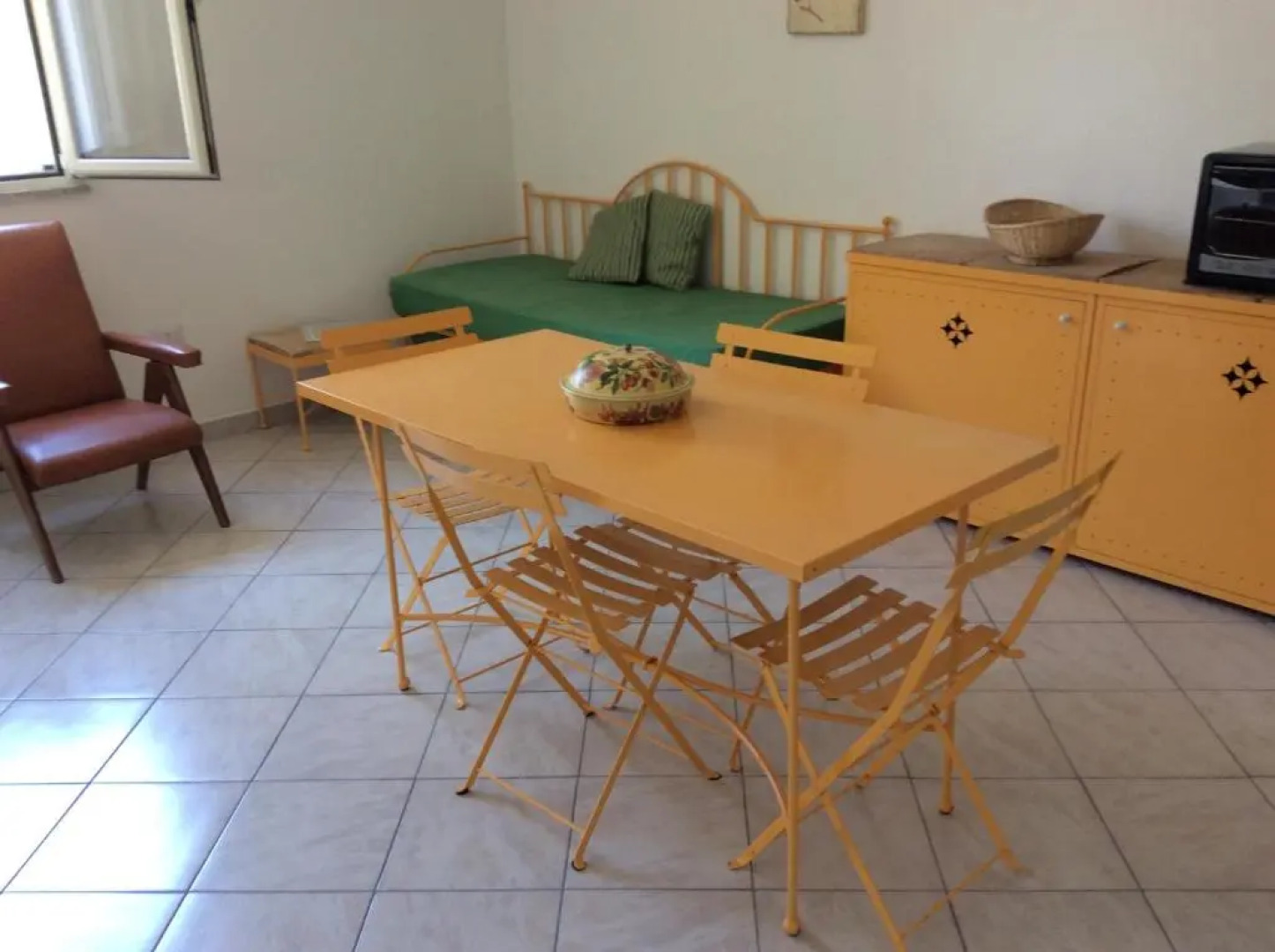 Casa vacanza autonoma immersa nel verde