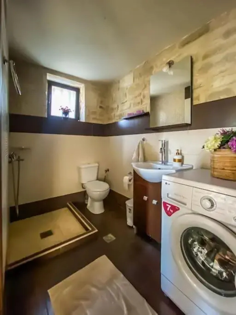 Olive Land - Γη Της Ελιας / Stone Villa.