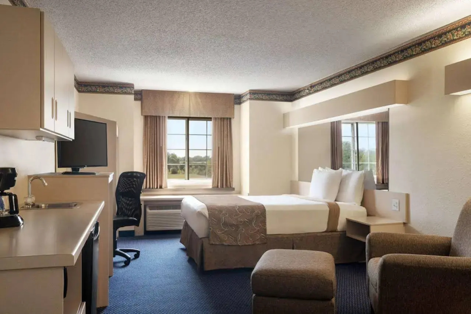 Travelodge by Wyndham Fort Scott