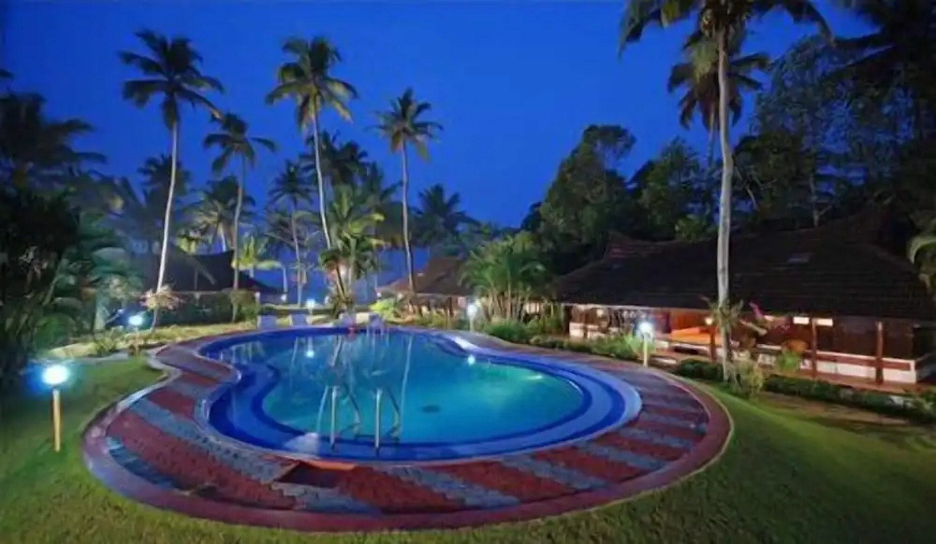 Kayaloram Heritage Lake Resort