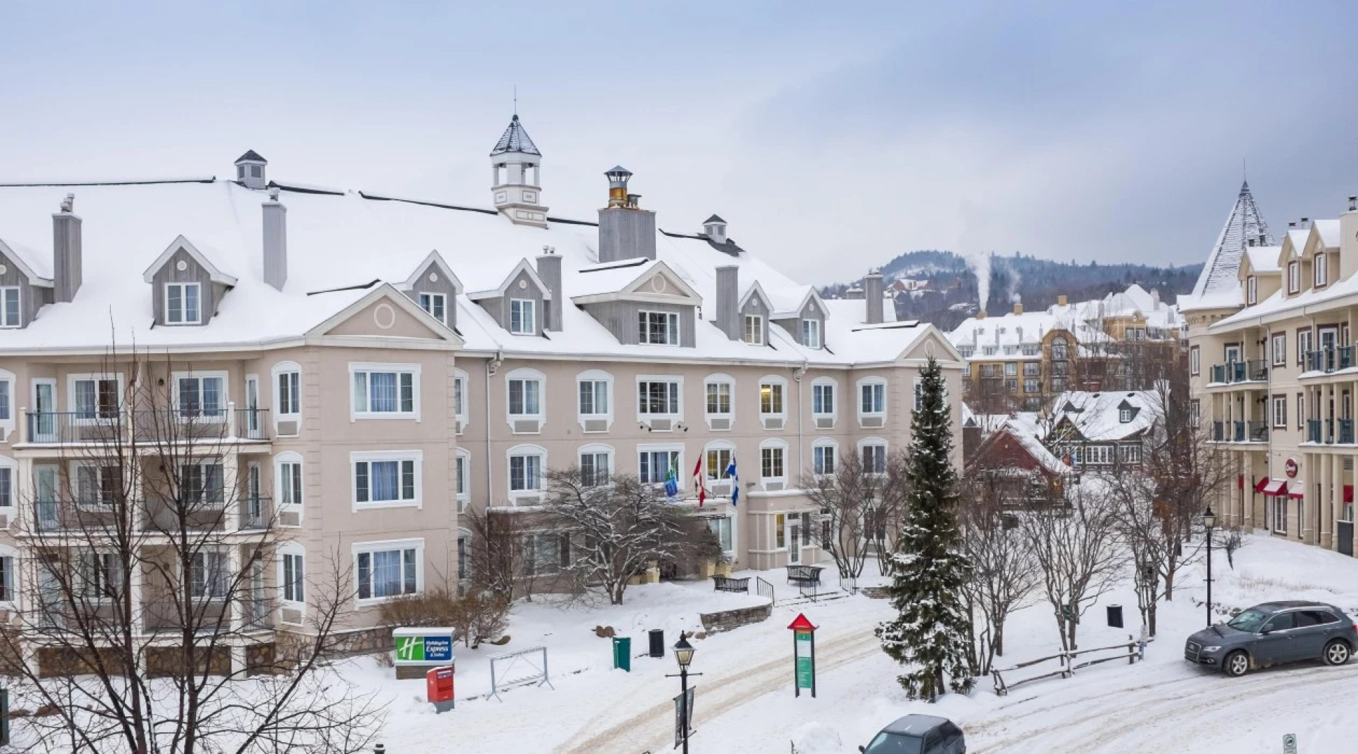 Holiday Inn Express and Suites Tremblant by IHG