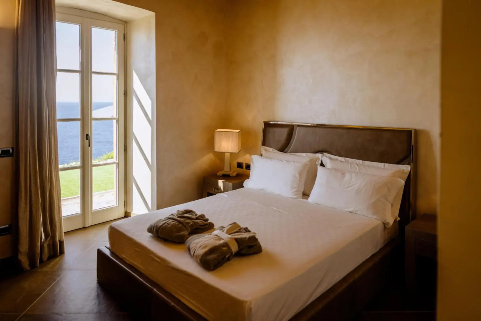 Faro di Punta Fenaio