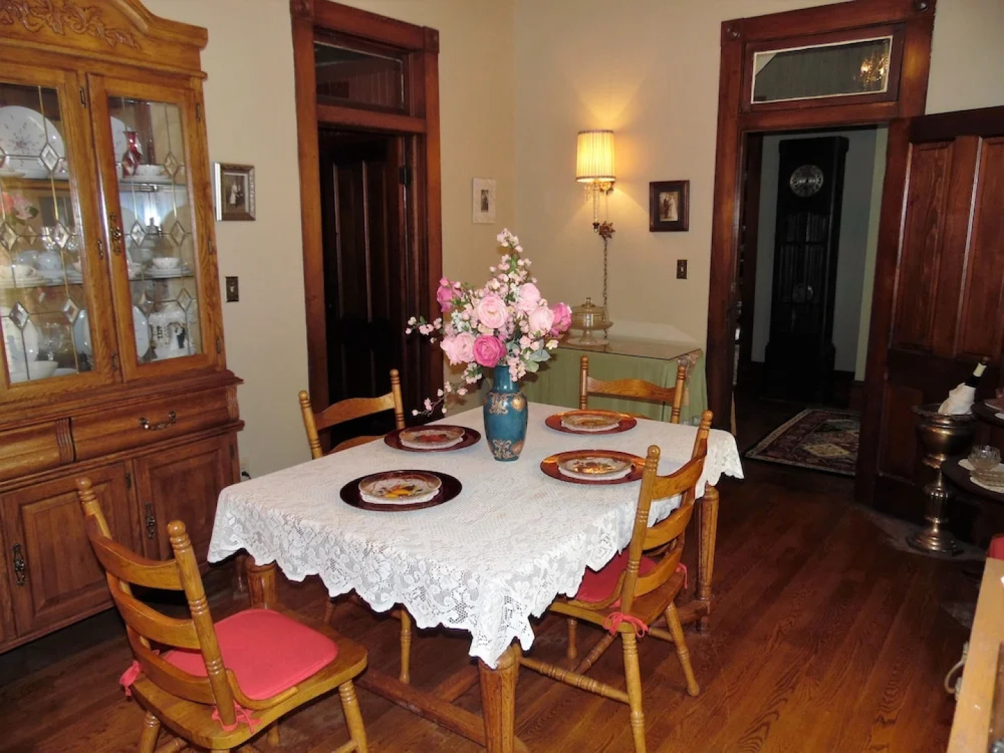 The Queen Anne House Bed and Breakfast