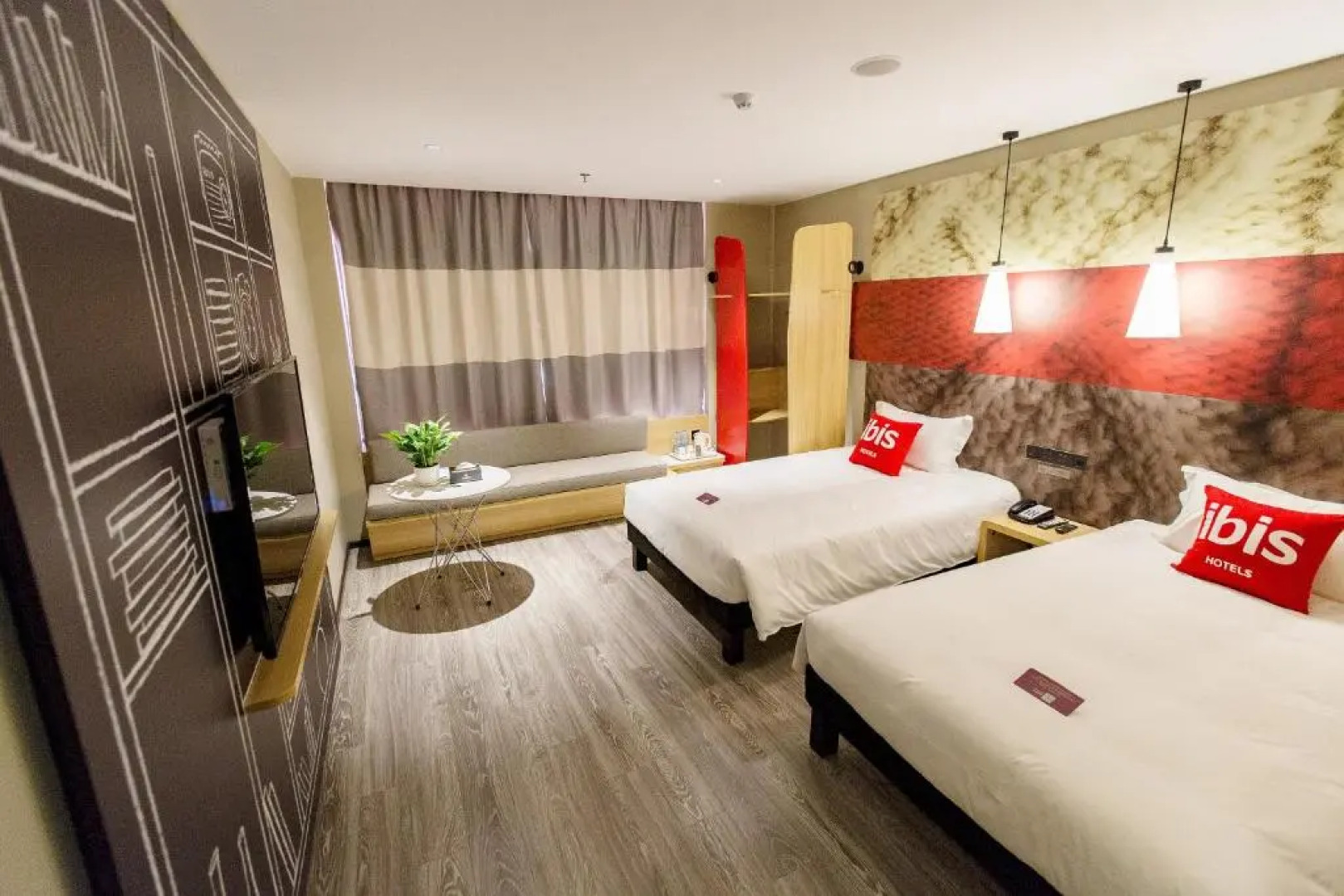 Ibis Neijiang  North Railway station Hotel