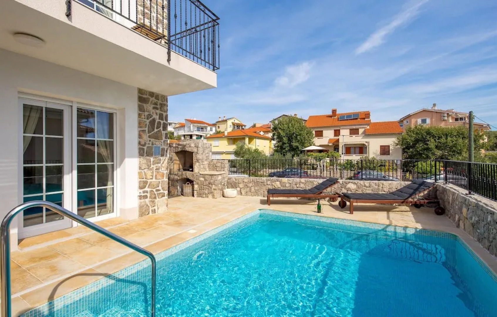 Beautiful Home in Kornic With Wifi, Outdoor Swimming Pool and 3 Bedrooms