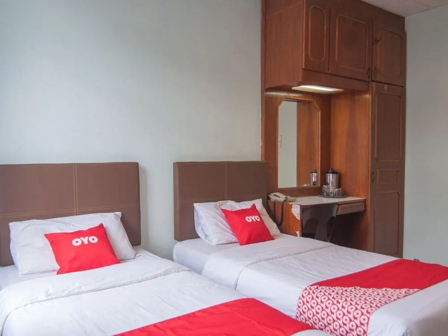 OYO 89577 Kristal Hotel