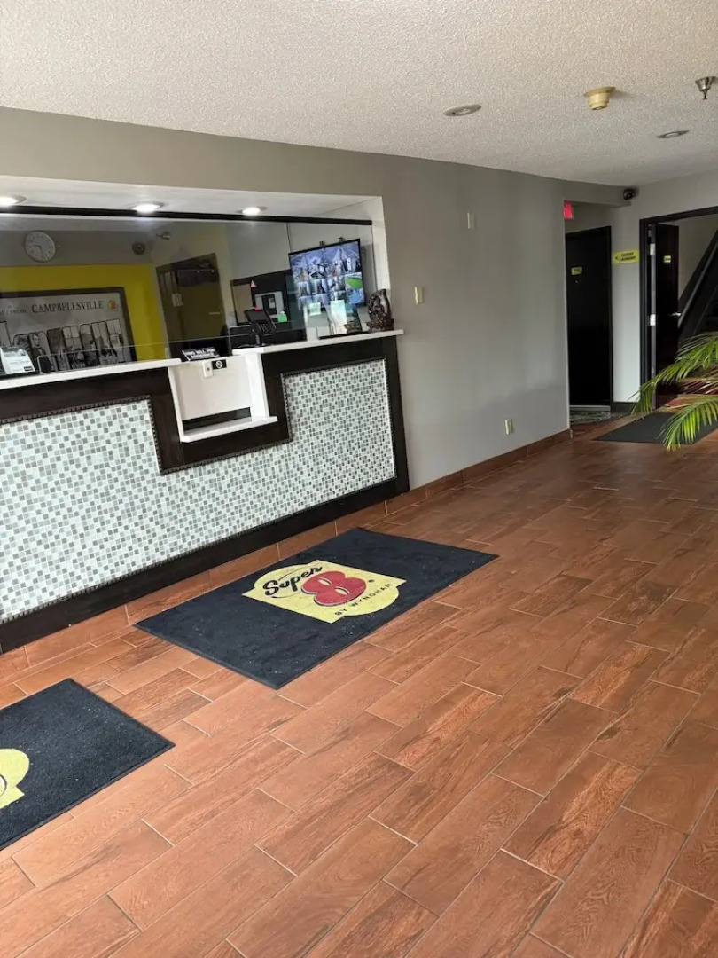 Super 8 Campbellsville KY