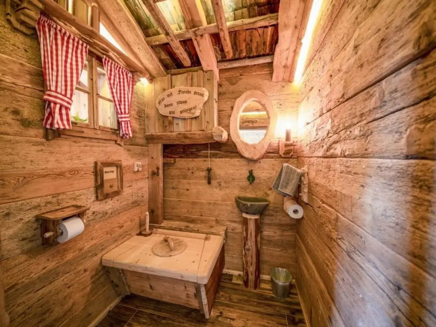 Wildererhutte Comfortable Holiday Residence