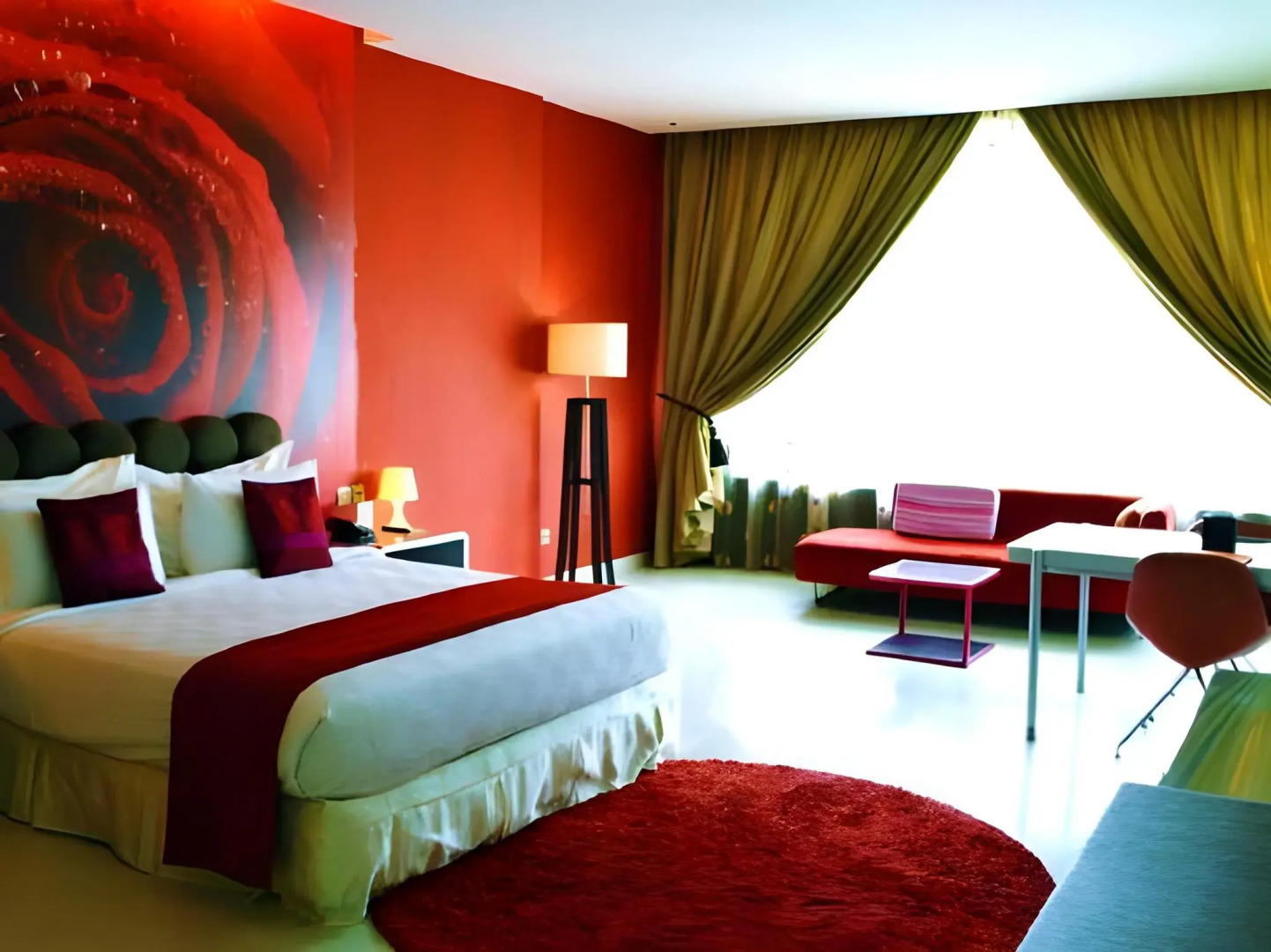 Mikie Holiday Resort & Hotel