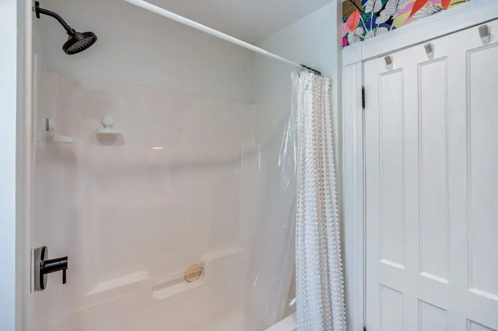 Sunnyside Cottage 3 Bedroom Home by RedAwning