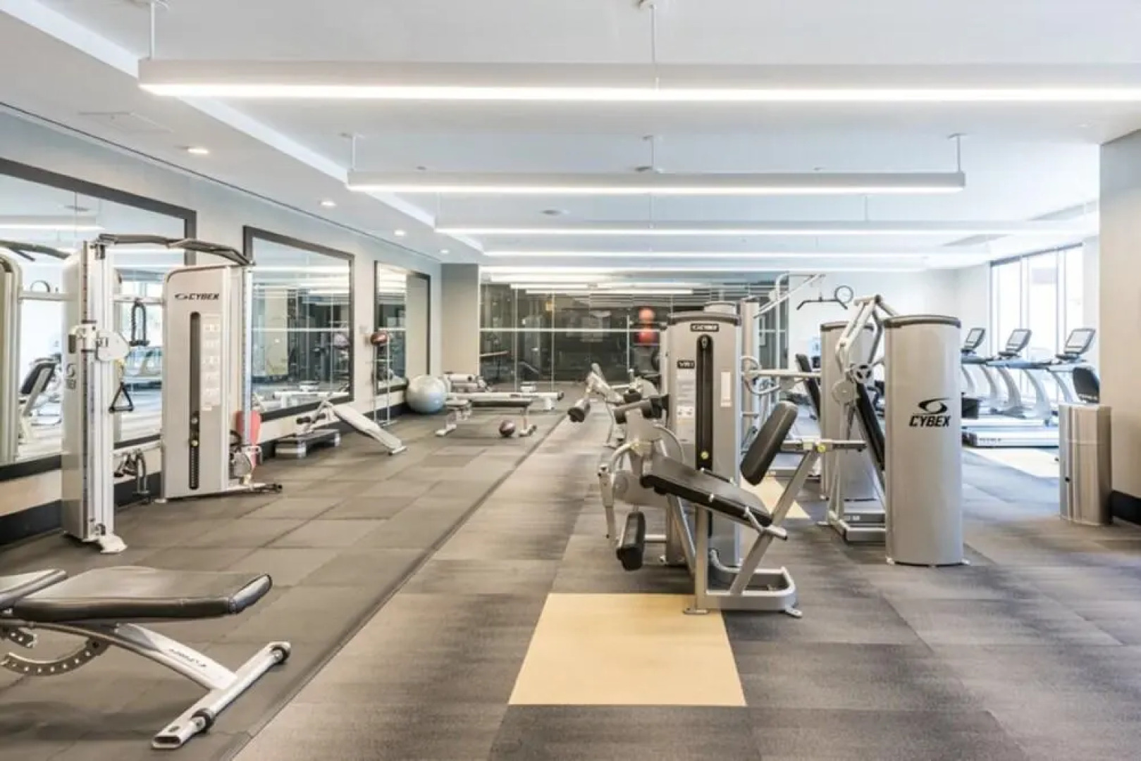 Global Luxury Suites at Town Center North