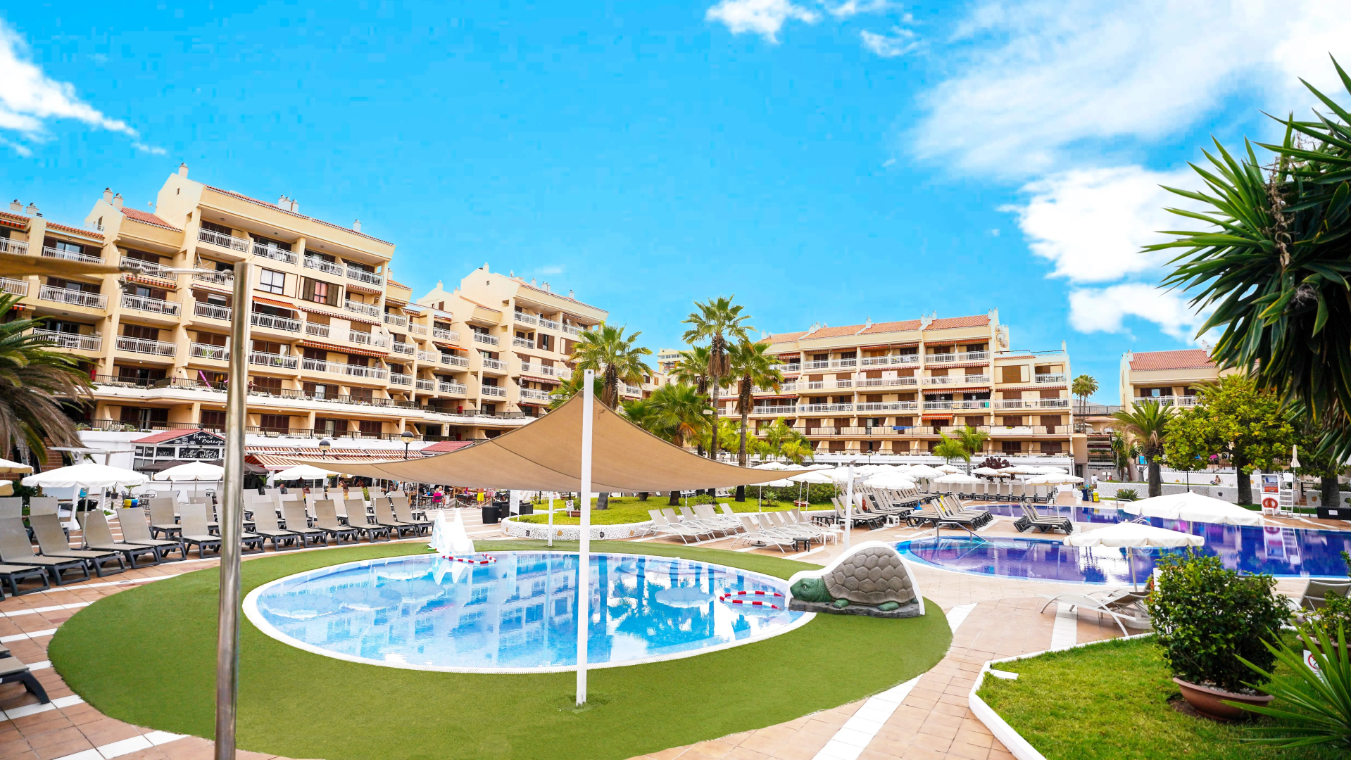 Отель Coral Compostela Beach
