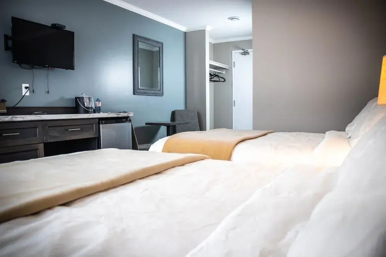 Newfound Inn & Suites