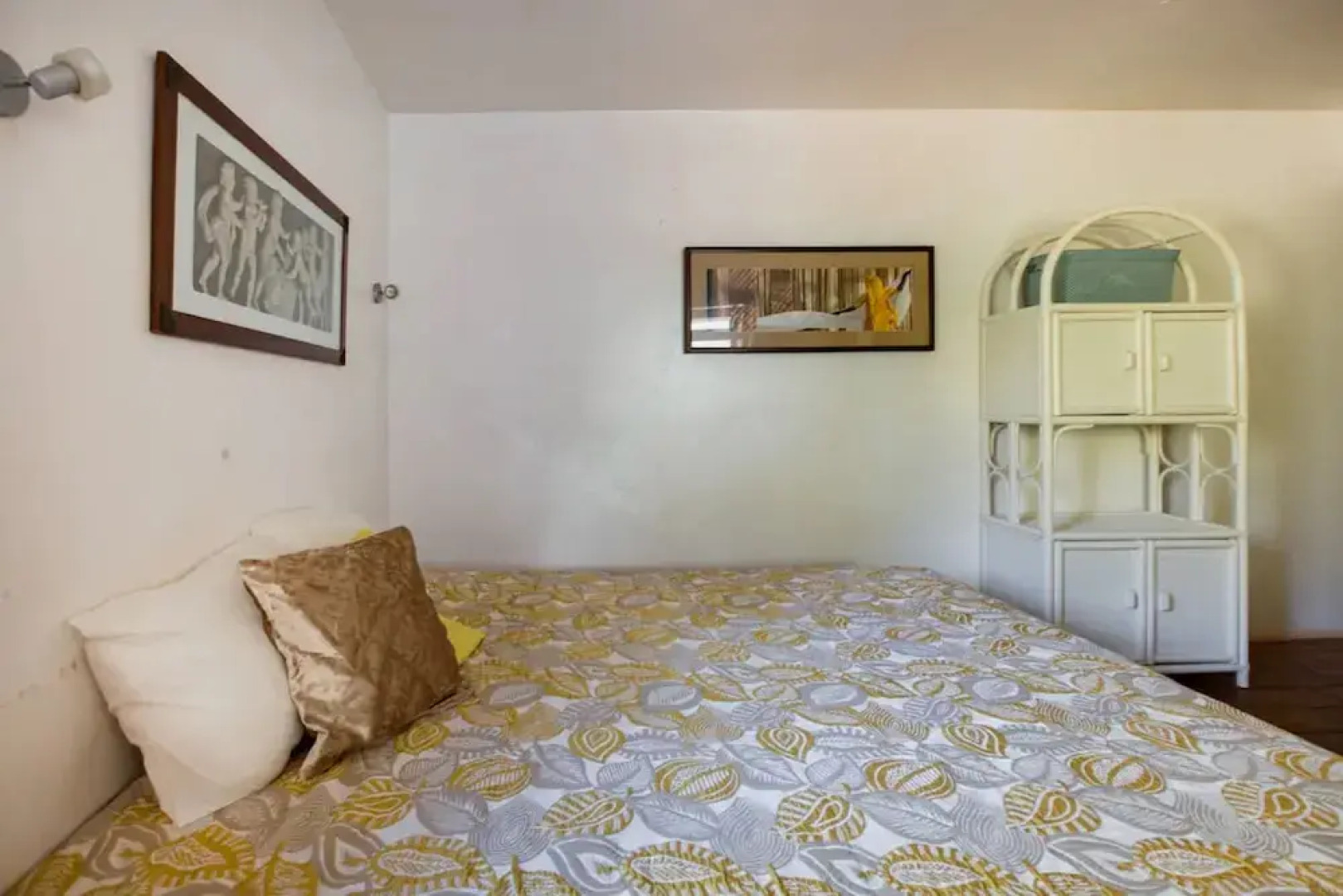 Porches Private Pool Villa 17 Guests