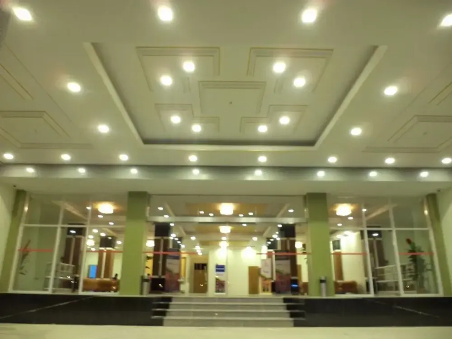 Jade Royal Hotel