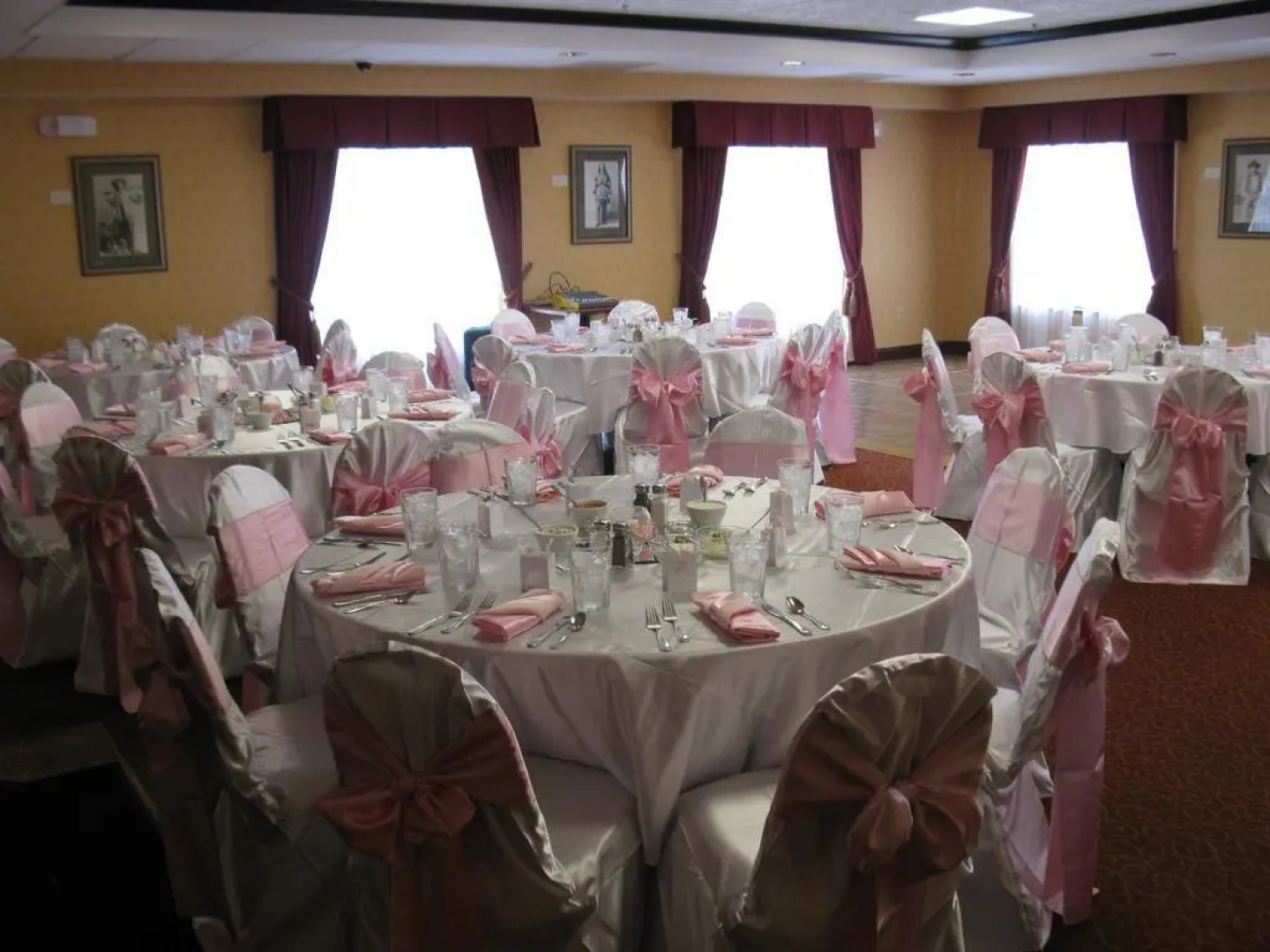 Mineral Palace Hotel & Casino