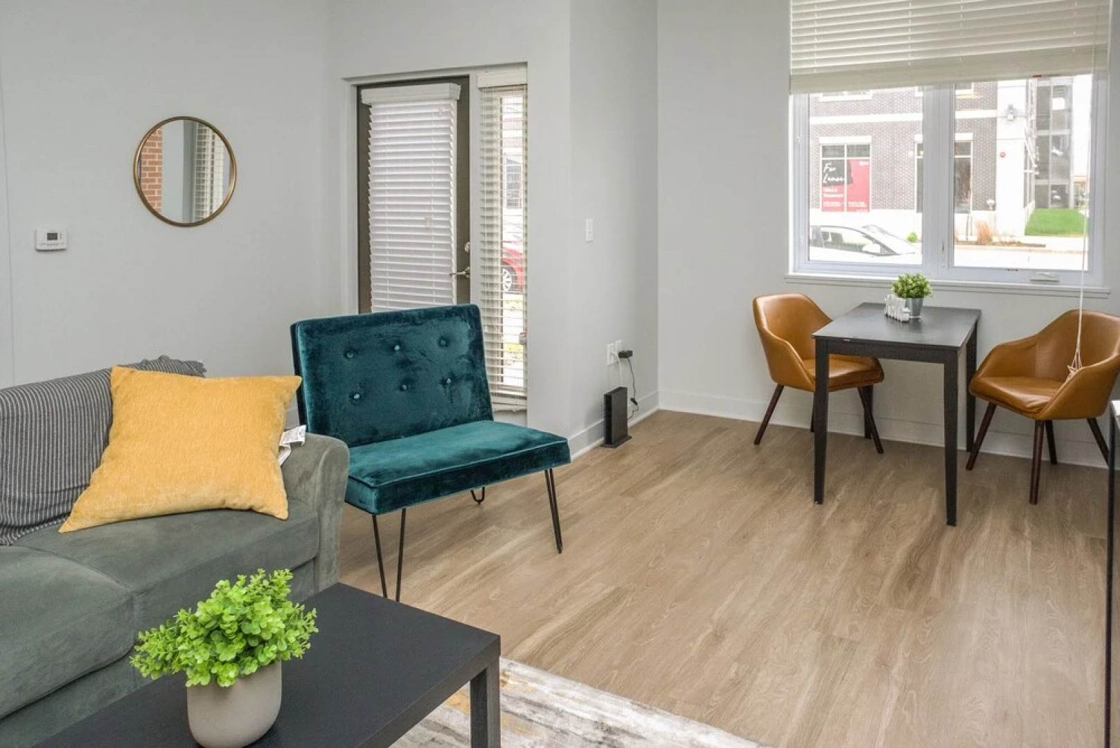 FRONTDESK District at 6th Des Moines