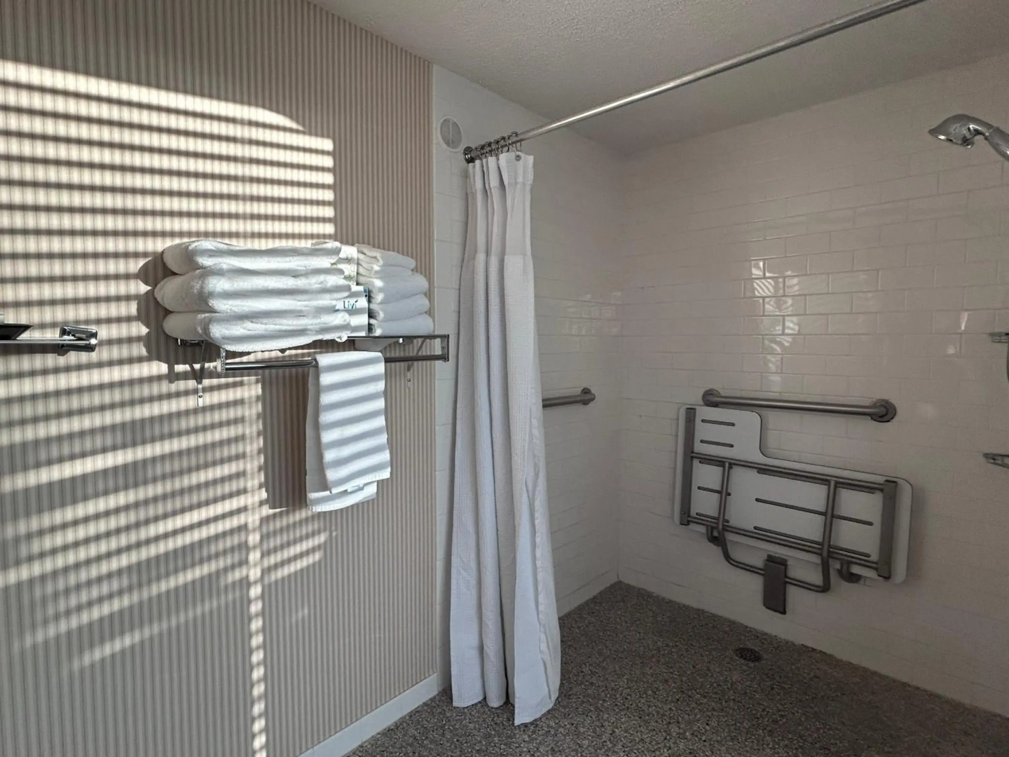 Fort Pontchartrain Detroit, a Wyndham Hotel