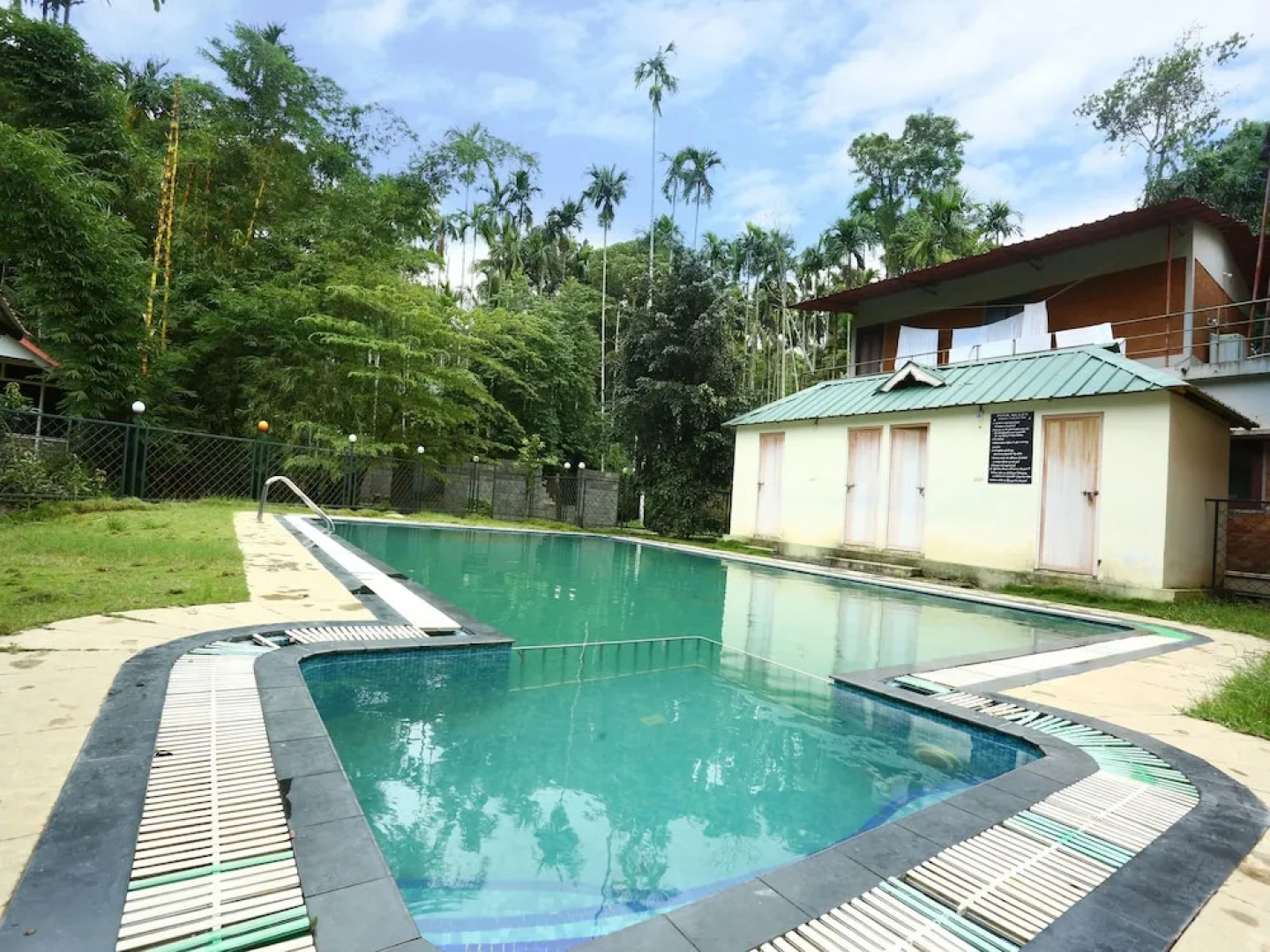 OYO 15406 Sanjeevani Resorts