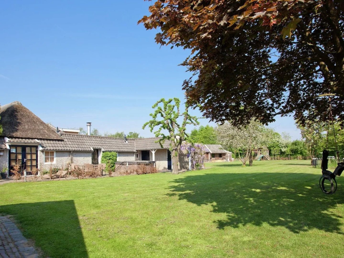 Modern Holiday Home in Oeffelt with Sauna