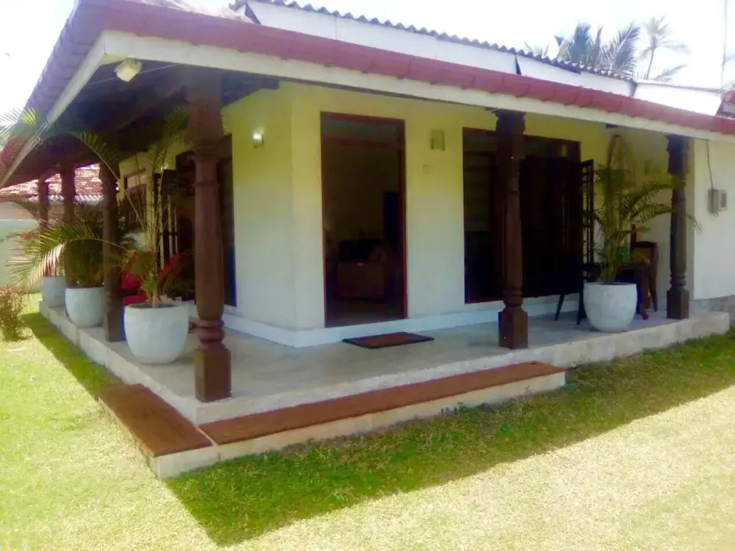NALENDRA Beachfront villa