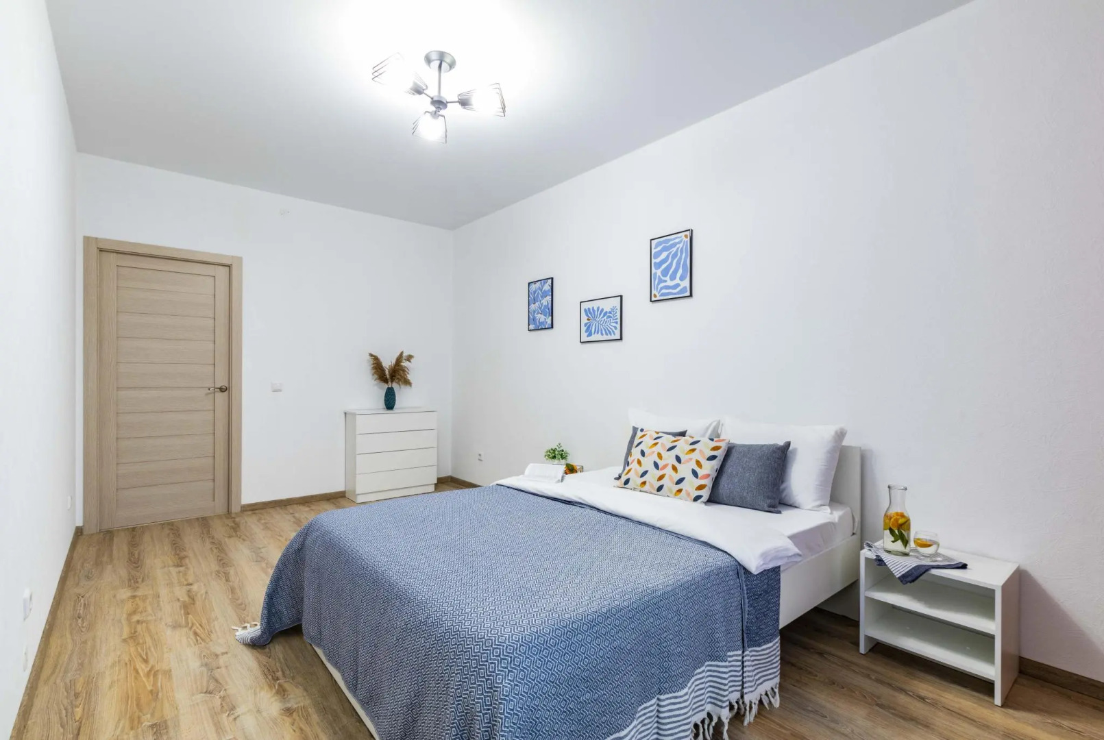 Лайт Апартаменты на улице 8 Марта 202/3