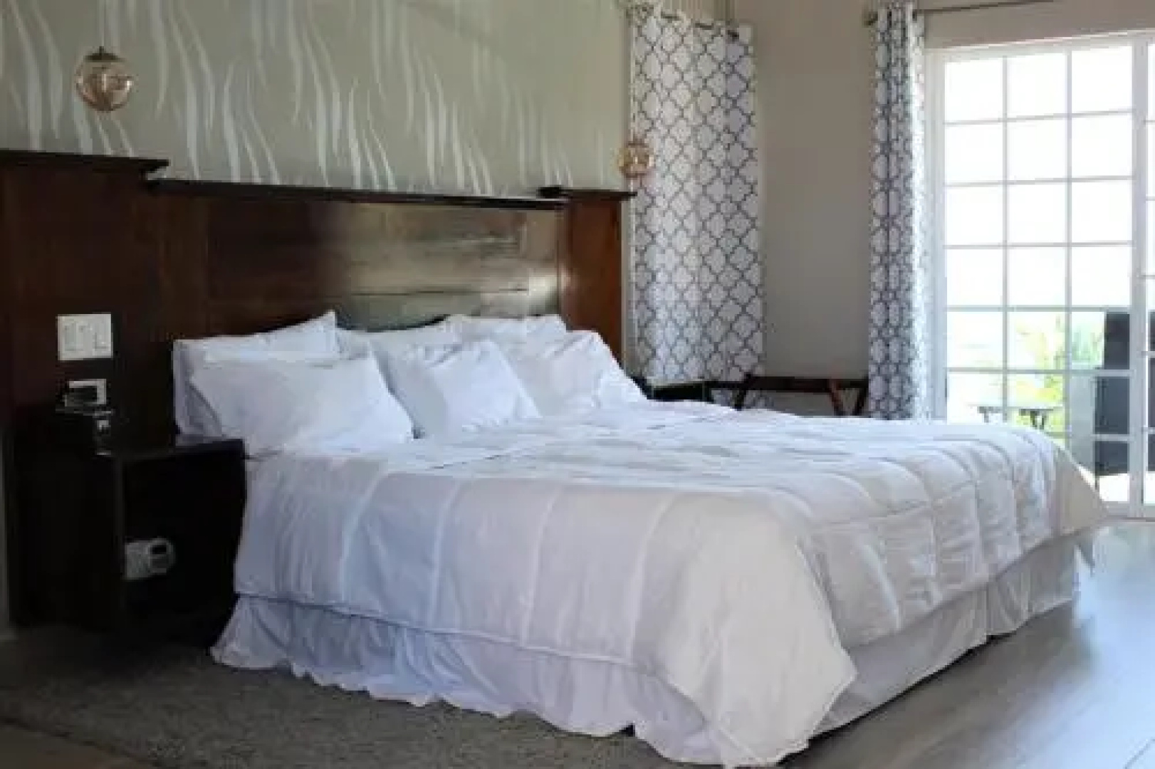 Barefoot Caribe Hotel